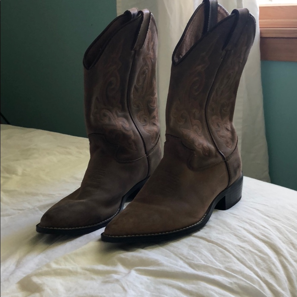 Justin Boot — slight point